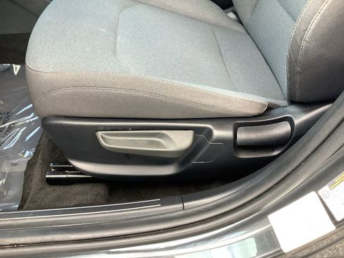 Used 2025 Kia K4 LXS image 25