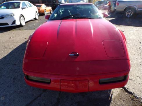Used 1994 Chevrolet Corvette Coupe image 2