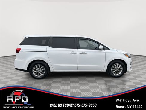 Used 2020 Kia Sedona LX FWD image 6
