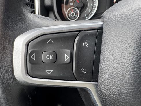 Used 2024 RAM 2500 Big Horn w/ Sport Appearance Package image 18