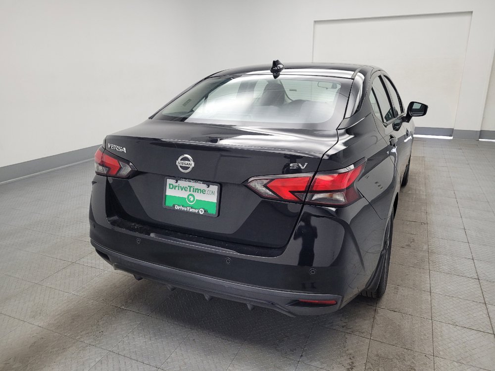 Used 2021 Nissan Versa SV FWD image 7