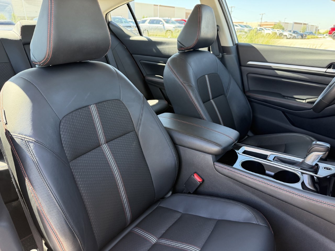 Used 2025 Nissan Altima 2.5 SR FWD image 24