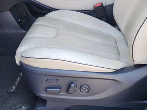 Used 2021 Hyundai Palisade Calligraphy image 25