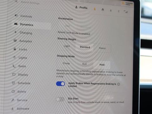 Used 2022 Tesla Model 3 Standard Range image 12