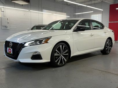 Used 2021 Nissan Altima 2.5 SR w/ SR Premium Package
