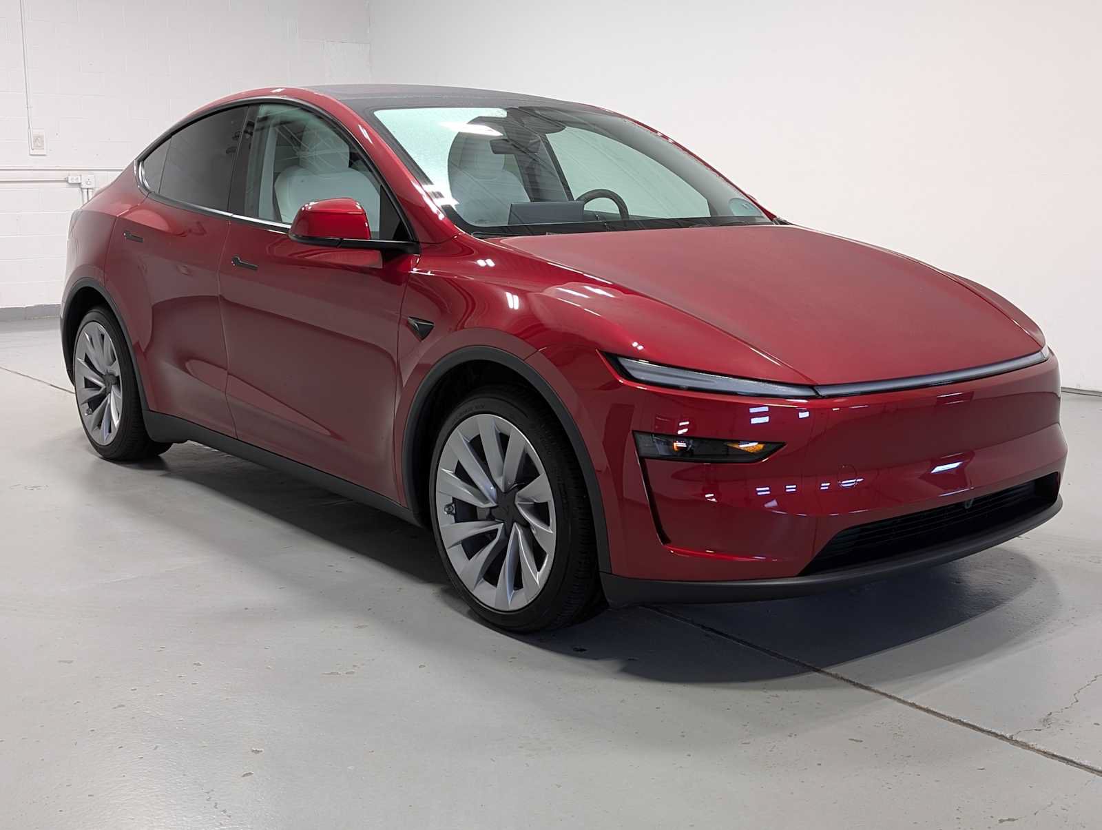 Used 2026 Tesla Model Y AWD image 6