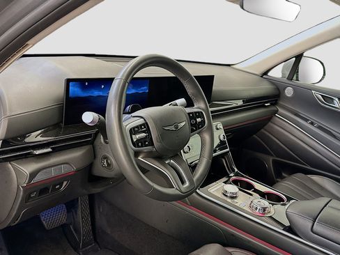 Used 2025 Genesis GV80 2.5T Standard AWD/4WD image 18