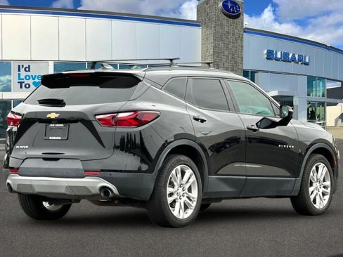 Used 2019 Chevrolet Blazer LT w/ Sun and Wheels Package FWD image 2