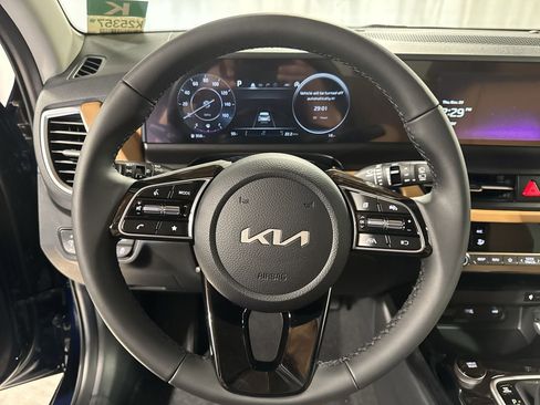 New 2026 Kia Seltos EX image 20