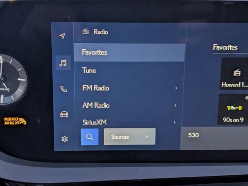 Used 2024 Lexus ES 300h w/ Premium Package image 35