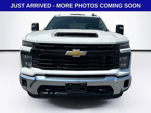 Used 2024 Chevrolet Silverado 3500 W/T w/ WT Convenience Package AWD/4WD image 2