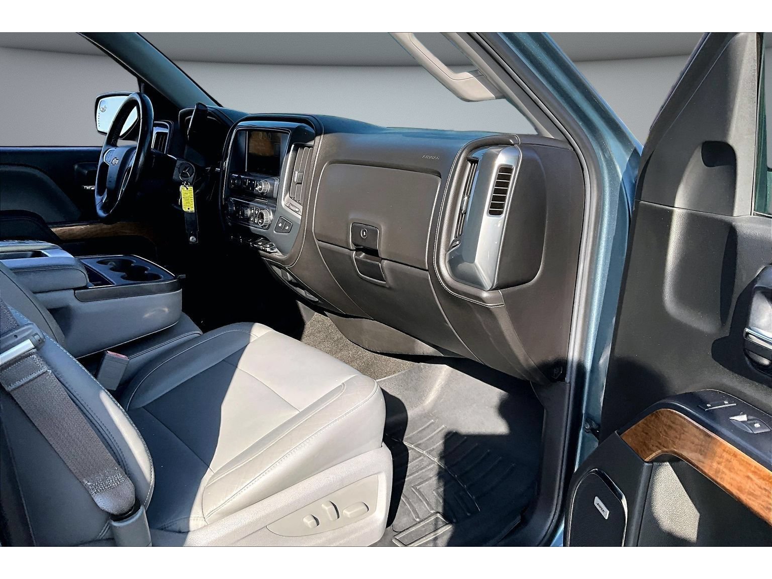 Used 2014 Chevrolet Silverado 1500 LTZ w/ LTZ Plus Package AWD/4WD image 48
