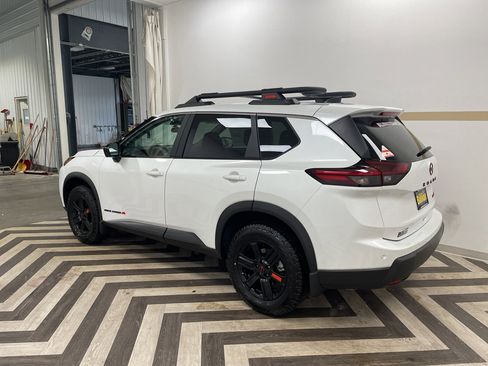 New 2026 Nissan Rogue SV AWD/4WD image 13