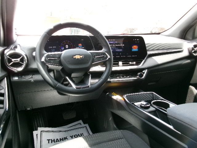 Used 2026 Chevrolet Equinox LT FWD image 18