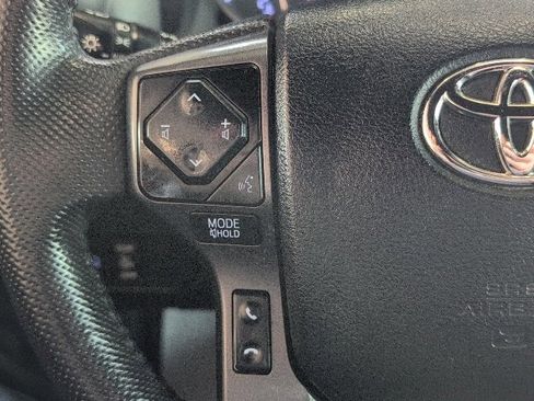 Used 2023 Toyota Tacoma TRD Off-Road image 26