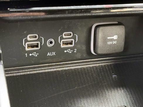 Certified 2025 Jeep Grand Cherokee Altitude image 27