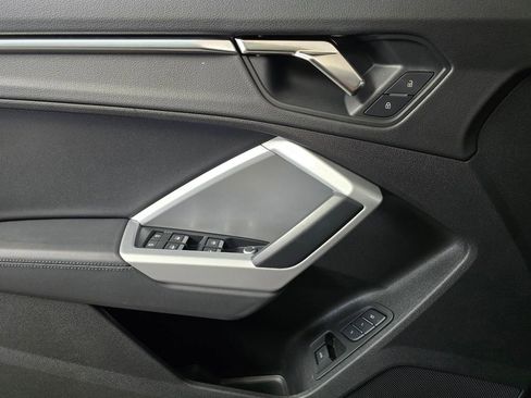 Used 2022 Audi Q3 2.0T Premium Plus w/ Premium Plus Package image 11