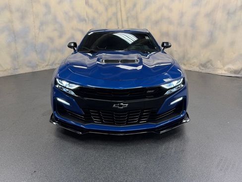 Used 2019 Chevrolet Camaro SS RWD image 5
