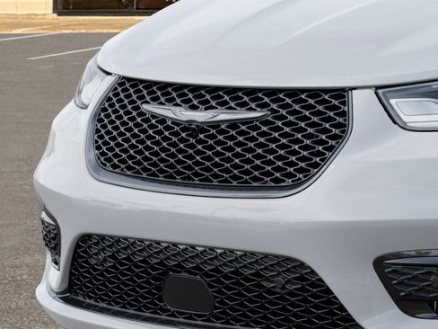 New 2026 Chrysler Pacifica Select image 11