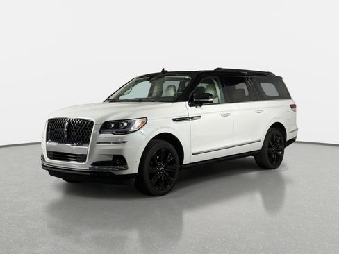 Used 2024 Lincoln Navigator L Black Label AWD/4WD image 16