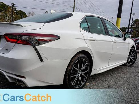 Used 2023 Toyota Camry SE image 6
