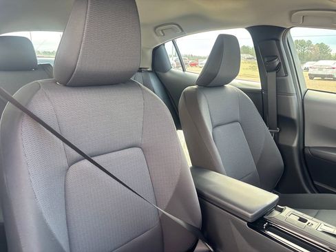 New 2026 Toyota Prius LE image 25