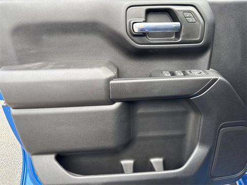 Used 2022 Chevrolet Silverado 1500 Custom image 18