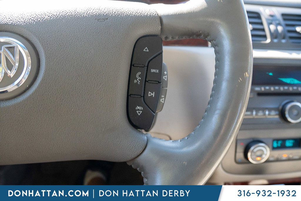Used 2009 Buick Lucerne CXL FWD image 10