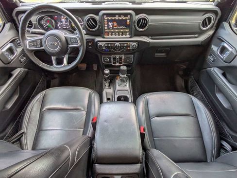 Used 2023 Jeep Wrangler Unlimited Sahara w/ Cold Weather Group AWD/4WD image 14