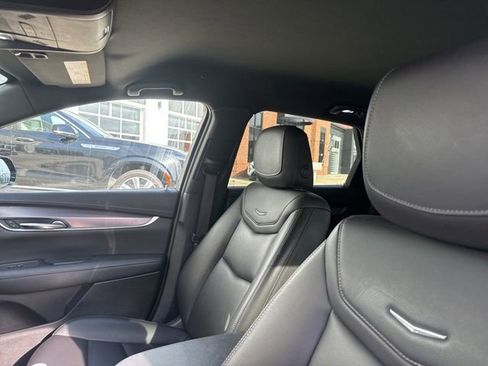 Used 2022 Cadillac XT5 Luxury image 5