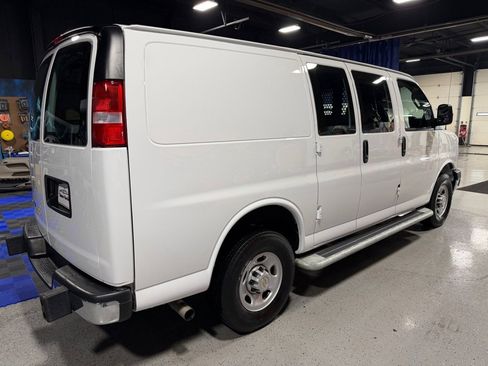 Used 2024 Chevrolet Express 2500 w/ Driver Convenience Package image 7
