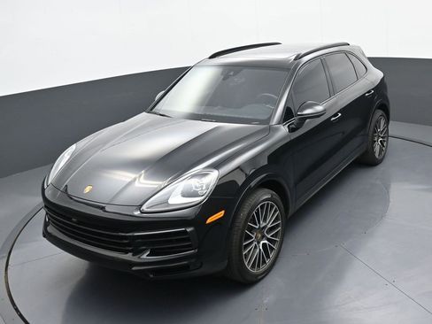 Used 2023 Porsche Cayenne image 31