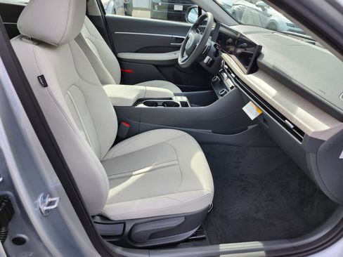 New 2026 Hyundai Sonata Blue FWD image 11