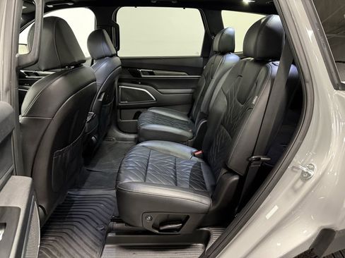 Used 2023 Kia Telluride SX X-Line image 18