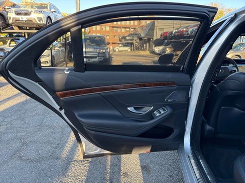 Used 2015 Mercedes-Benz S 550 4MATIC Sedan image 15