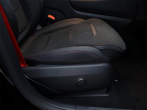 New 2026 Mercedes-Benz GLC 43 AMG 4MATIC image 10