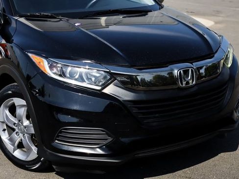 Used 2020 Honda HR-V LX image 6