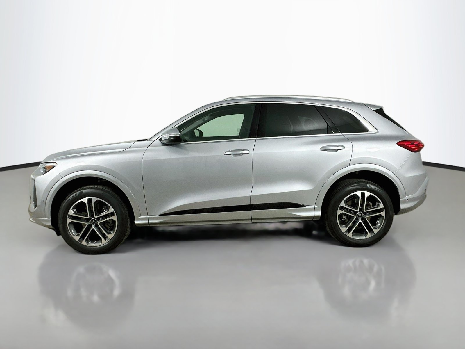 New 2026 Audi Q5 Premium Plus AWD/4WD image 8