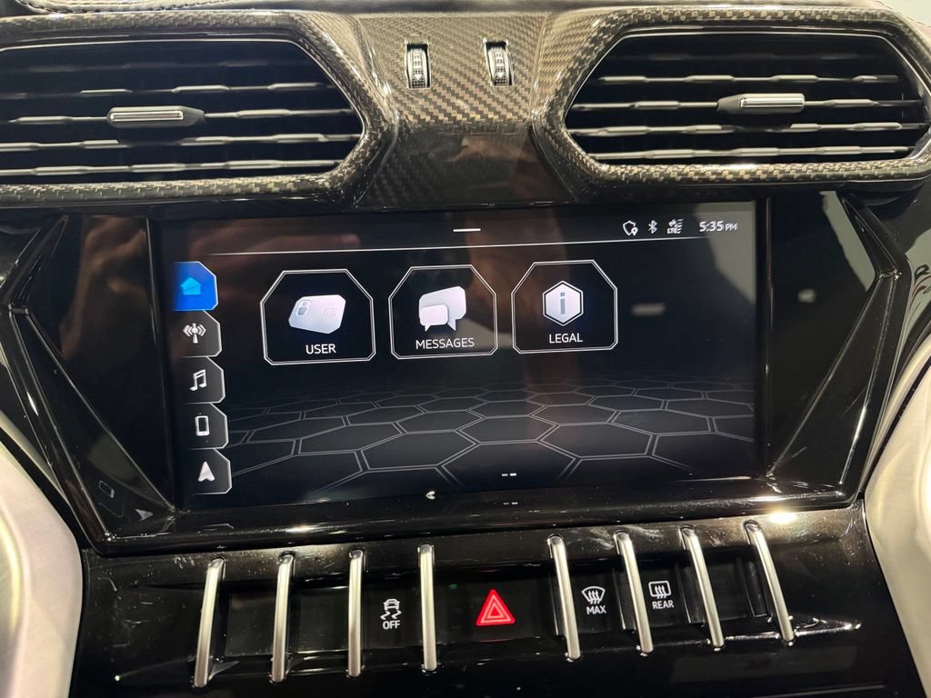 Used 2020 Lamborghini Urus AWD/4WD image 22