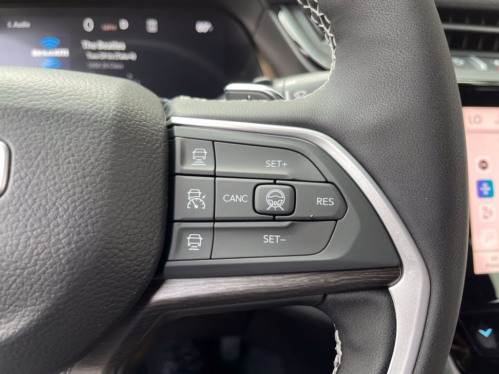 New 2026 Jeep Grand Cherokee Altitude AWD/4WD image 26