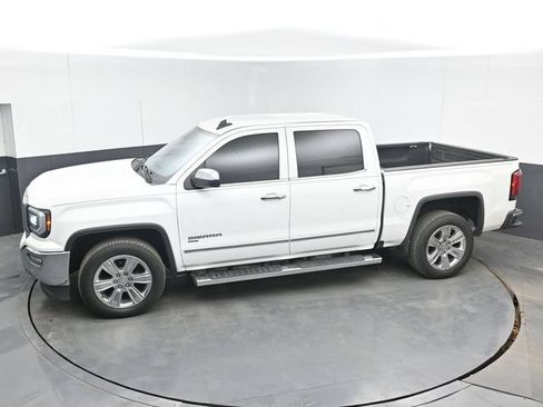 Used 2018 GMC Sierra 1500 SLT w/ Enhanced Driver Alert Package RWD image 35