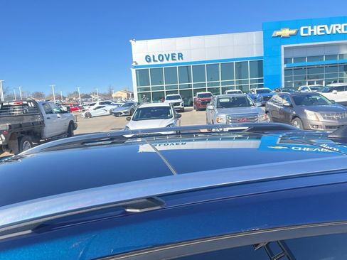 Used 2021 Chevrolet Equinox LT image 17