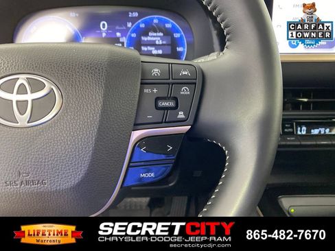 Used 2025 Toyota Crown Signia w/ Advanced Technology Package AWD/4WD image 15
