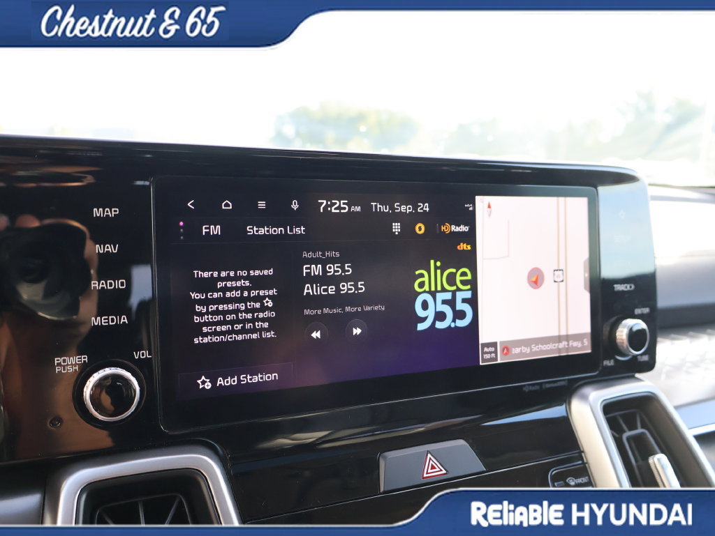 Used 2023 Kia Sorento S w/ Panoramic Sunroof Package FWD image 36