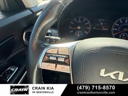 Certified 2022 Kia Telluride EX w/ EX Premium Package AWD/4WD image 35