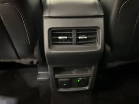 Used 2016 Ford Edge SEL w/ Equipment Group 201A FWD image 20