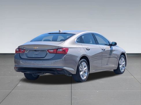 Used 2024 Chevrolet Malibu LT FWD image 5