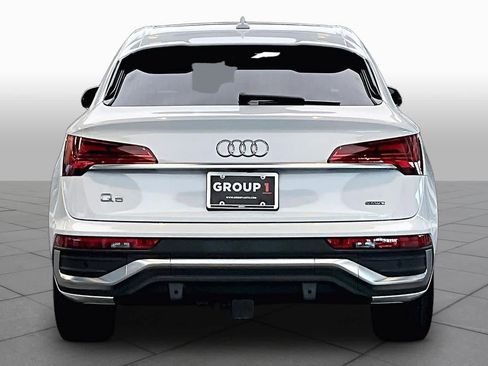 Used 2022 Audi Q5 2.0T Premium w/ Convenience Package AWD/4WD image 5