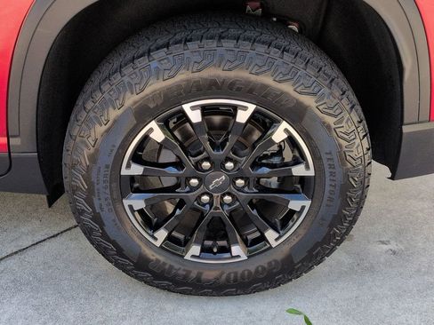 Certified 2024 Chevrolet Traverse Z71 w/ Enhanced Driving Package image 27