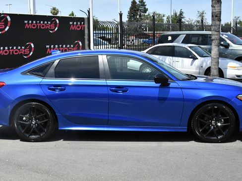 Used 2024 Honda Civic Sport image 9